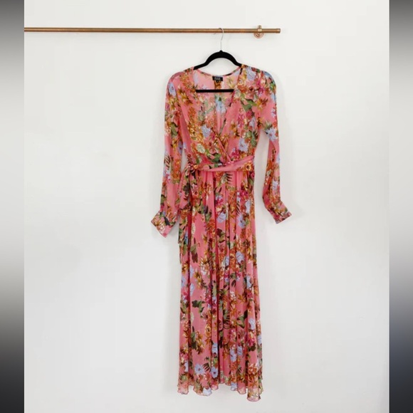 Spy Zone Exchange dress. - Picture 1 of 4